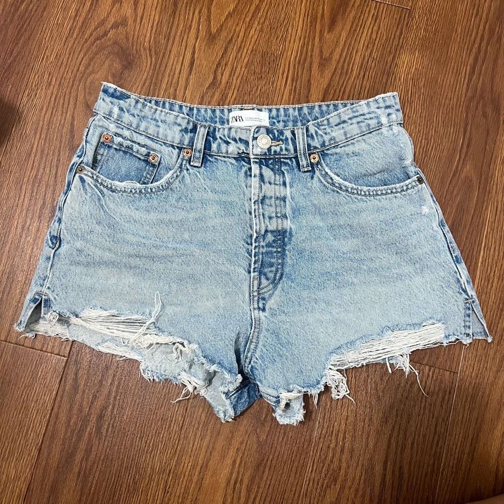 Zara Women's Blue Shorts